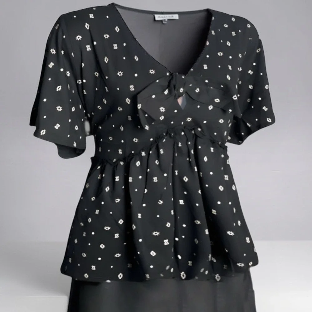 TORRID Deep Black Geo Vintage Cotton V-Neck Relaxed‎ Tie Front Top NWT Size 5X